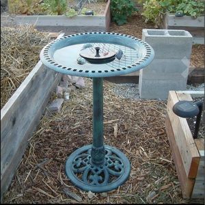 Vintage green bird bath garden bath feeder station